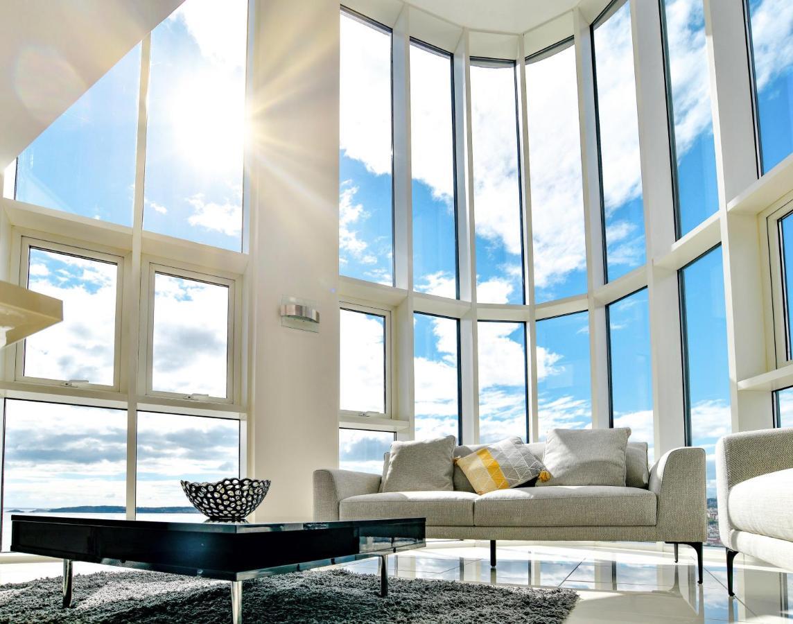 Just Stay Wales - Meridian Quay Penthouses スウォンジー エクステリア 写真