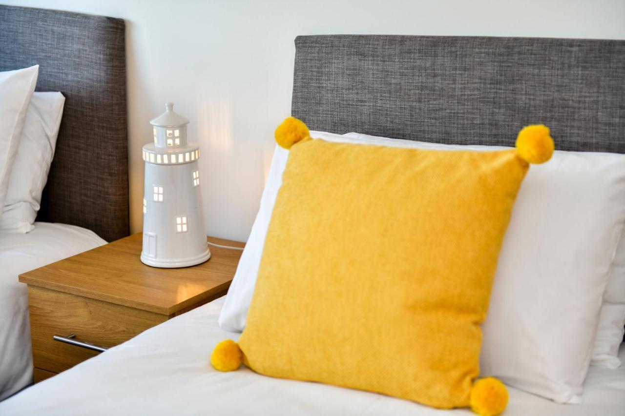 Just Stay Wales - Meridian Quay Penthouses スウォンジー エクステリア 写真