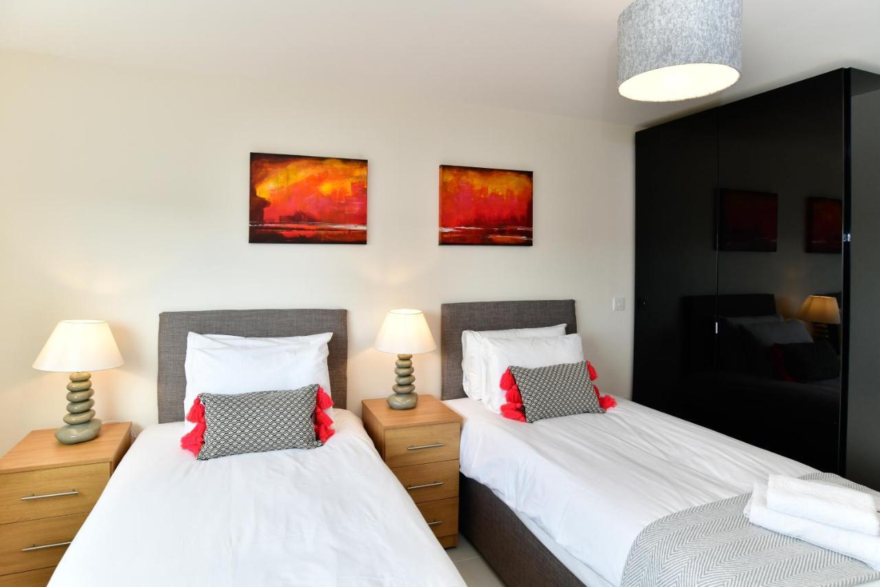 Just Stay Wales - Meridian Quay Penthouses スウォンジー エクステリア 写真