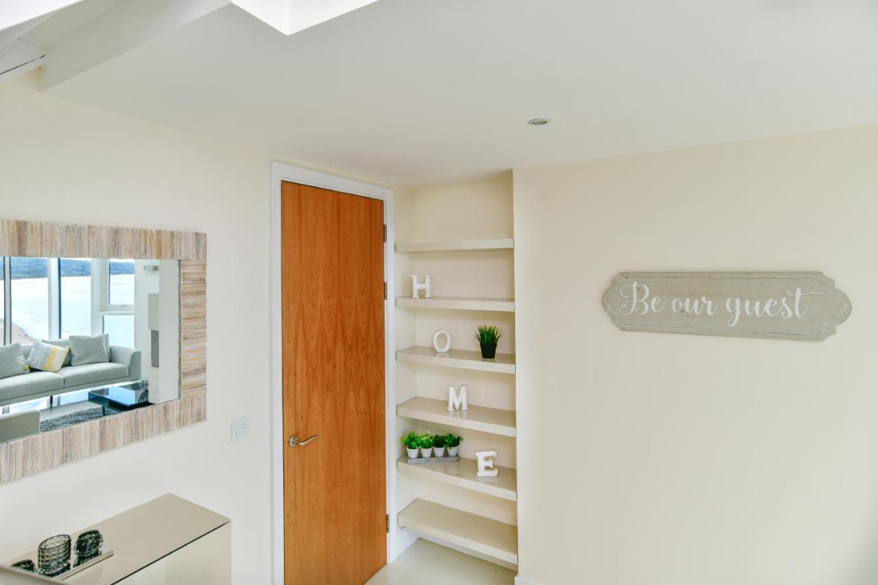 Just Stay Wales - Meridian Quay Penthouses スウォンジー エクステリア 写真
