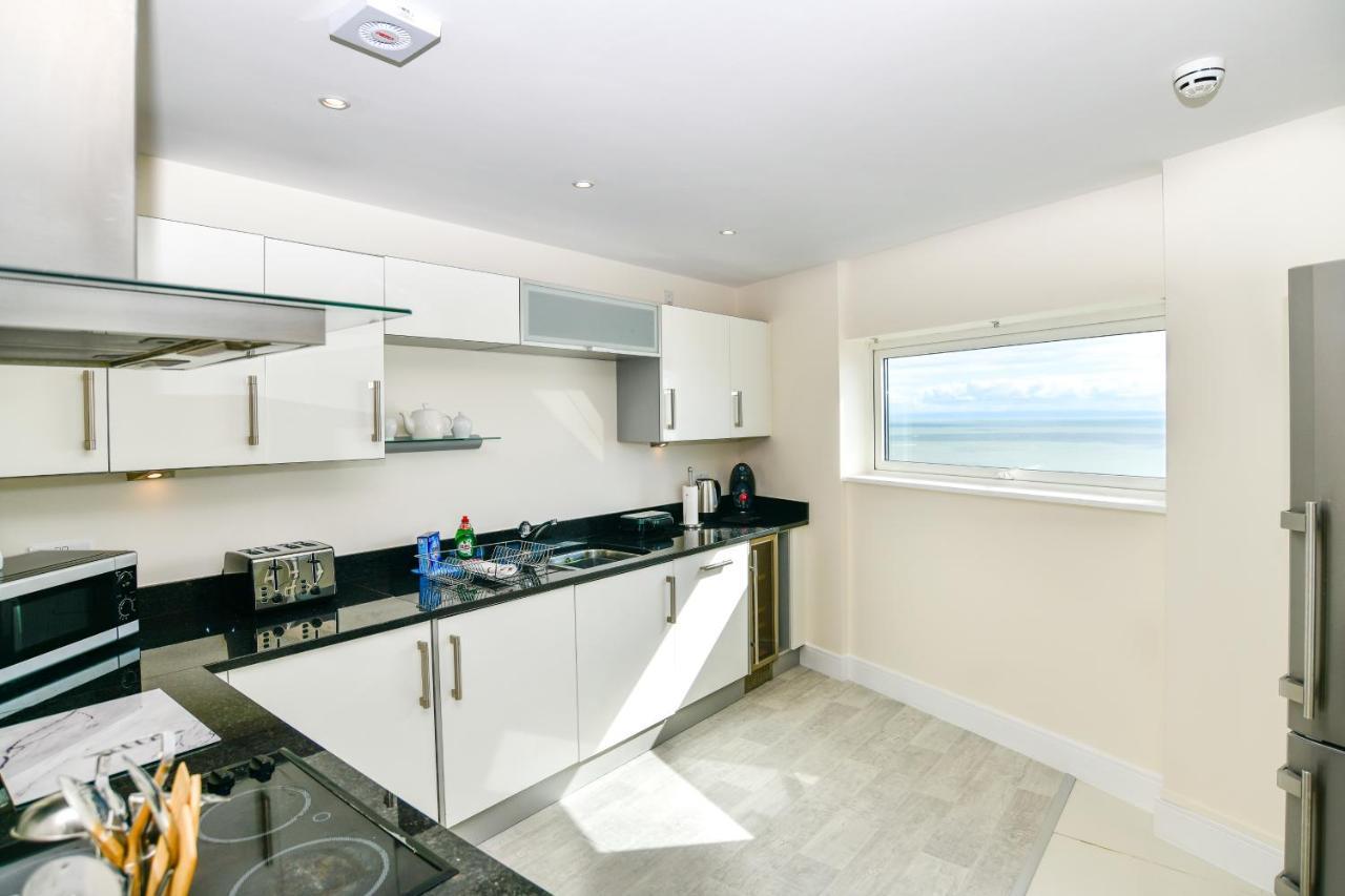 Just Stay Wales - Meridian Quay Penthouses スウォンジー エクステリア 写真