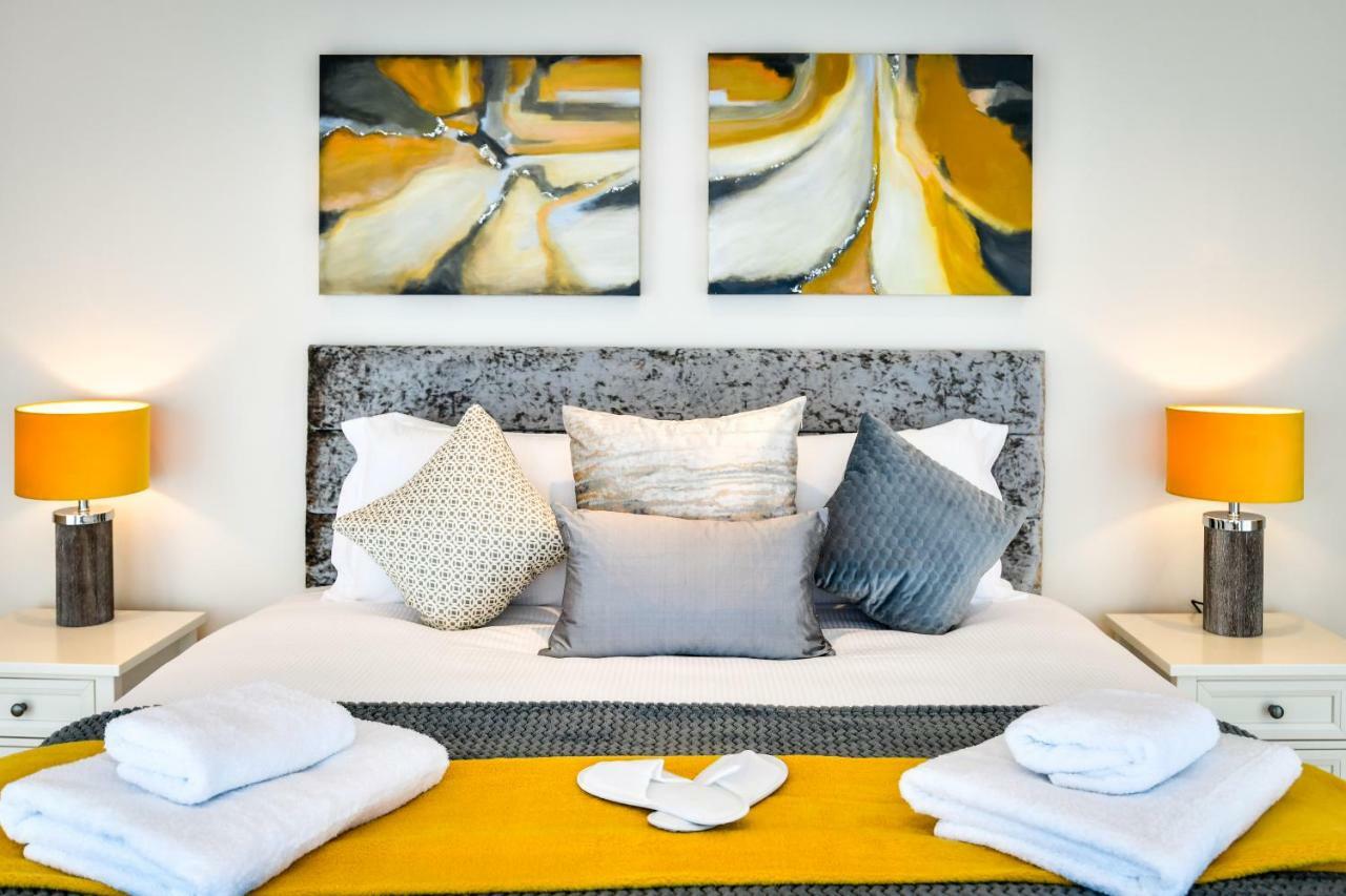 Just Stay Wales - Meridian Quay Penthouses スウォンジー エクステリア 写真